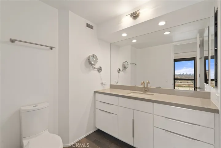 222 Monterey Road, Glendale, California 91206