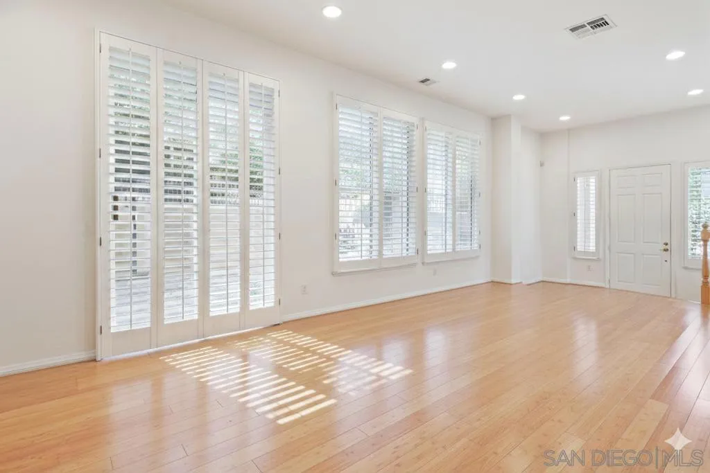 Unfurnished with AI Unfurnished with AI