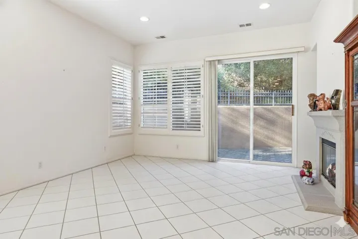 Unfurnished with AI