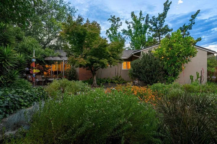 924 Kamsack Court, Sunnyvale, California 94087