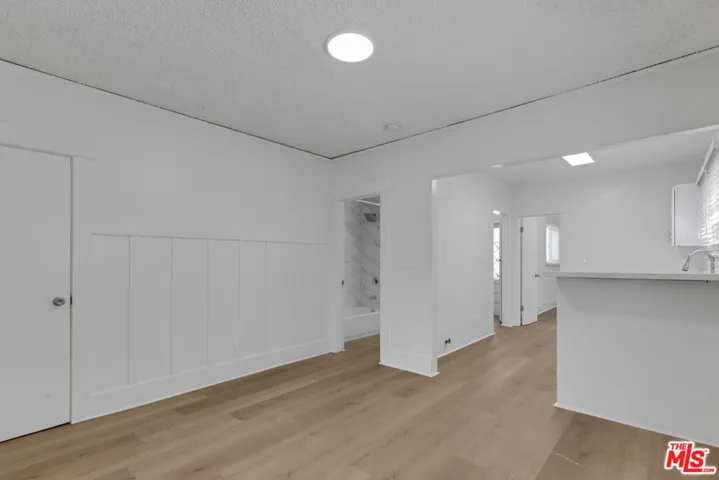 372 W 11th Street, Los Angeles, California 90015
