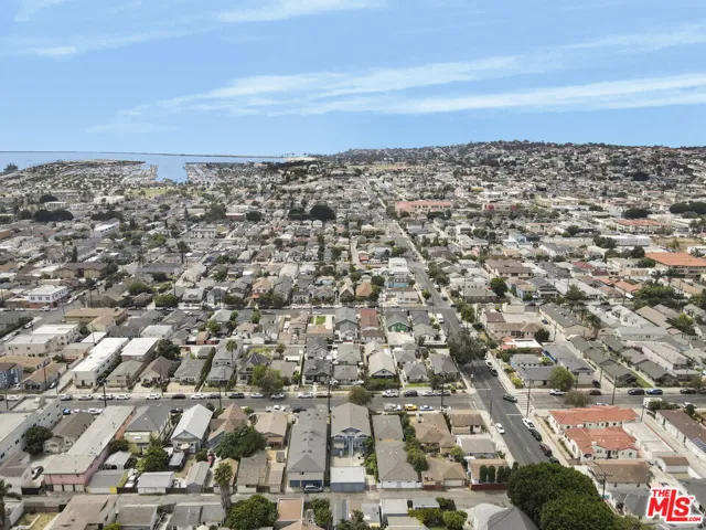 372 W 11th Street, Los Angeles, California 90015