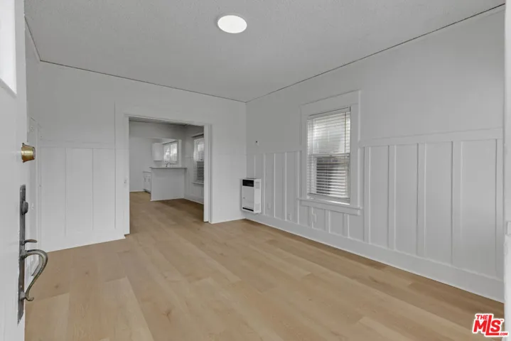 372 W 11th Street, Los Angeles, California 90015