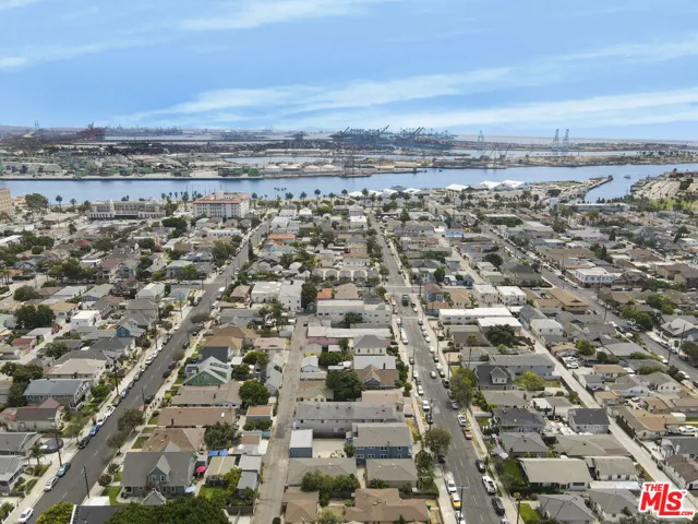 372 W 11th Street, Los Angeles, California 90015