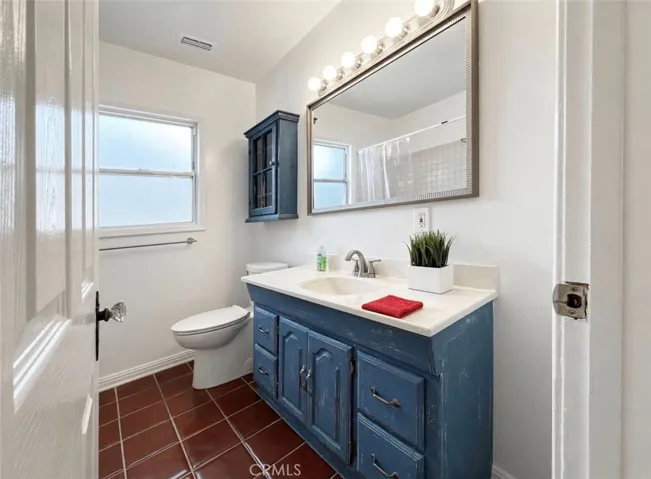 5493 E 29th Street, Long Beach, California 90815