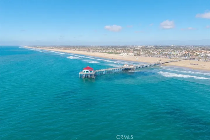 Minutes to Huntington Beach Pier