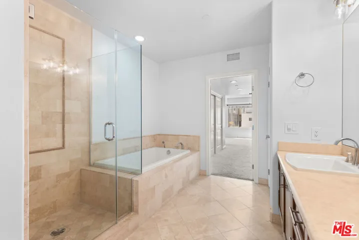 8238 W Manchester Avenue 209, Playa Del Rey, California 90293