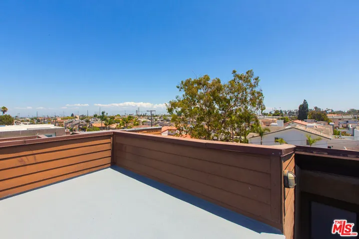 Rooftop Deck