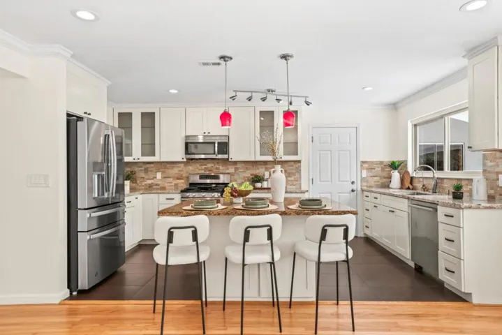 837 Nectarine Avenue, Sunnyvale, California 94087