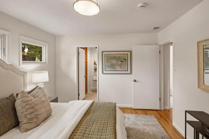 1690 Nilda Avenue, Mountain View, California 94040