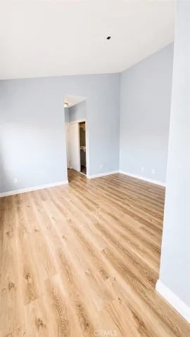 bedroom 1b