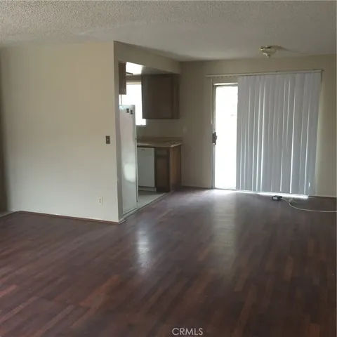 21461 Nisqually Road, Apple Valley, California 92308