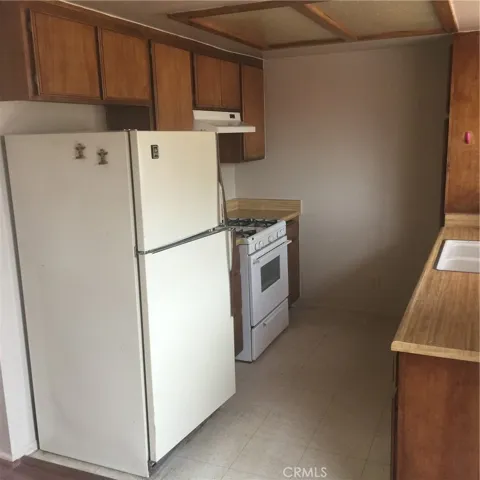 21461 Nisqually Road, Apple Valley, California 92308