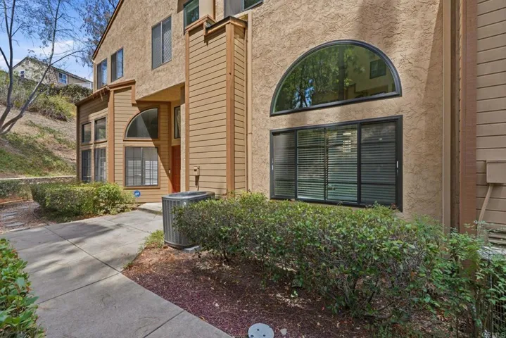 9230 Lake Murray Boulevard F, San Diego, California 92119
