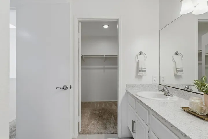9230 Lake Murray Boulevard F, San Diego, California 92119