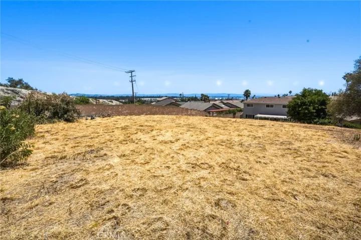 Upper yard