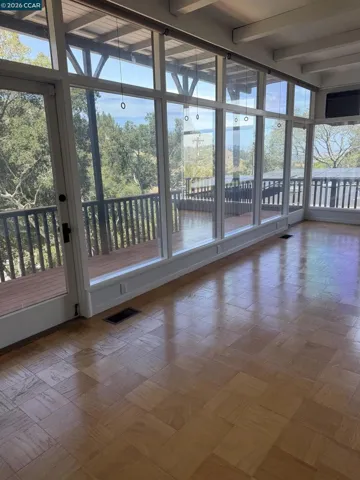 7 Knickerbocker Lane, Orinda, California 94563