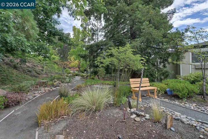1309 Skycrest Dr 5, Walnut Creek, California 94595
