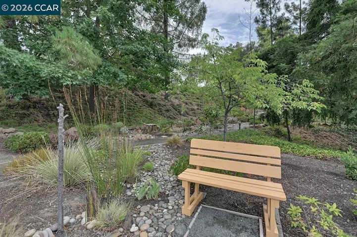 1309 Skycrest Dr 5, Walnut Creek, California 94595