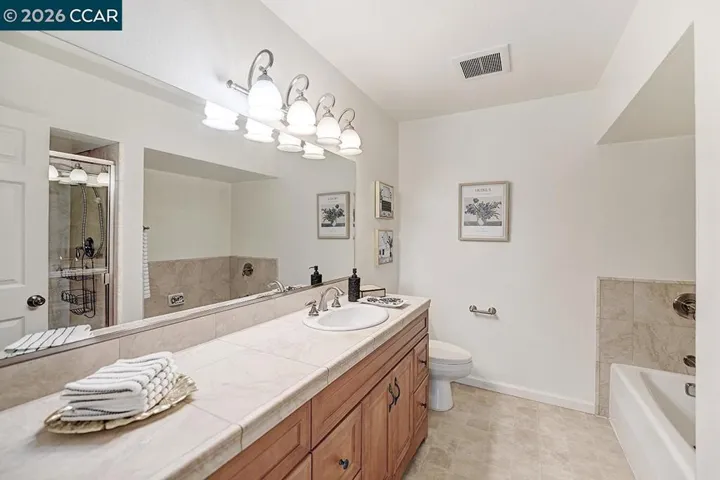 1309 Skycrest Dr 5, Walnut Creek, California 94595