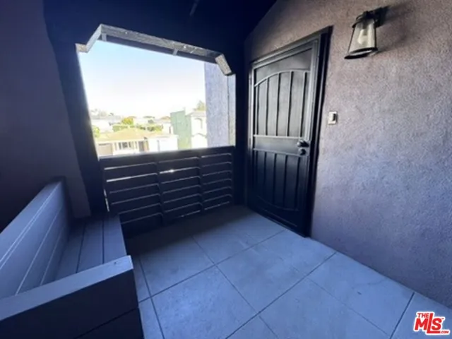 1425 S Curson Avenue, Los Angeles, California 90019
