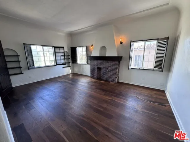 1425 S Curson Avenue, Los Angeles, California 90019