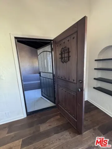 1425 S Curson Avenue, Los Angeles, California 90019