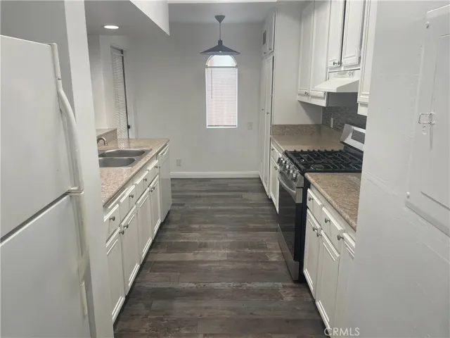 121 S Wilson 103, Pasadena, California 91106