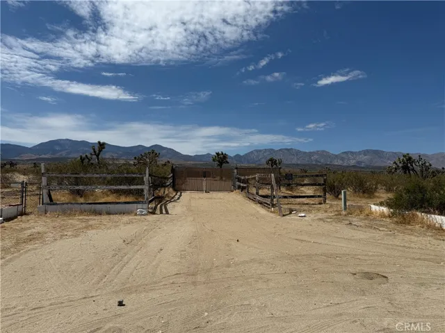 0 Pb Hwy Vic 187th Street E, Llano, California 93544