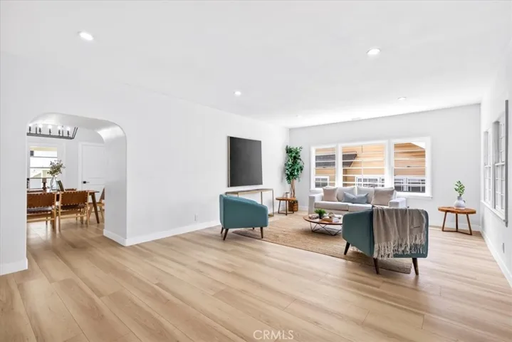 1636 N Sierra Bonita Avenue, Los Angeles, California 90046