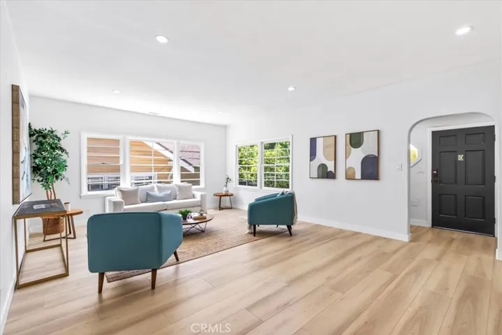 1636 N Sierra Bonita Avenue, Los Angeles, California 90046