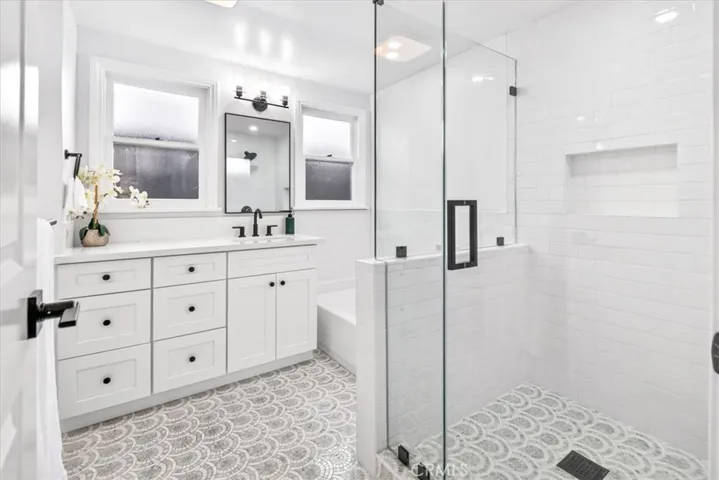 1636 N Sierra Bonita Avenue, Los Angeles, California 90046