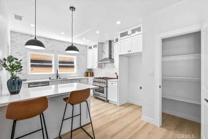 1636 N Sierra Bonita Avenue, Los Angeles, California 90046
