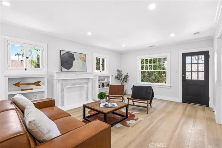 1636 N Sierra Bonita Avenue, Los Angeles, California 90046