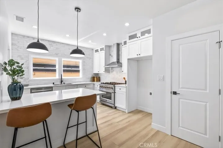 1636 N Sierra Bonita Avenue, Los Angeles, California 90046