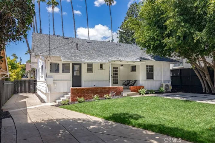 1636 N Sierra Bonita Avenue, Los Angeles, California 90046