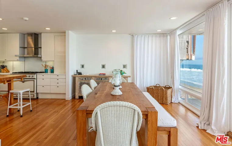 25212 Malibu Road, Malibu, California 90265