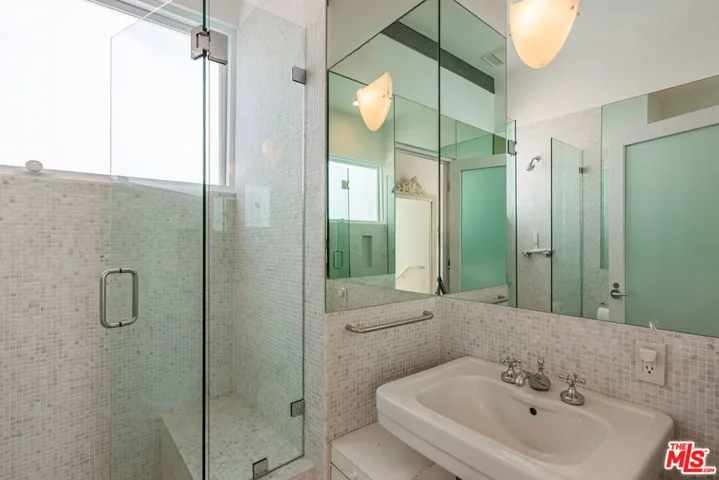 25212 Malibu Road, Malibu, California 90265