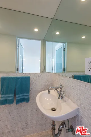 25212 Malibu Road, Malibu, California 90265