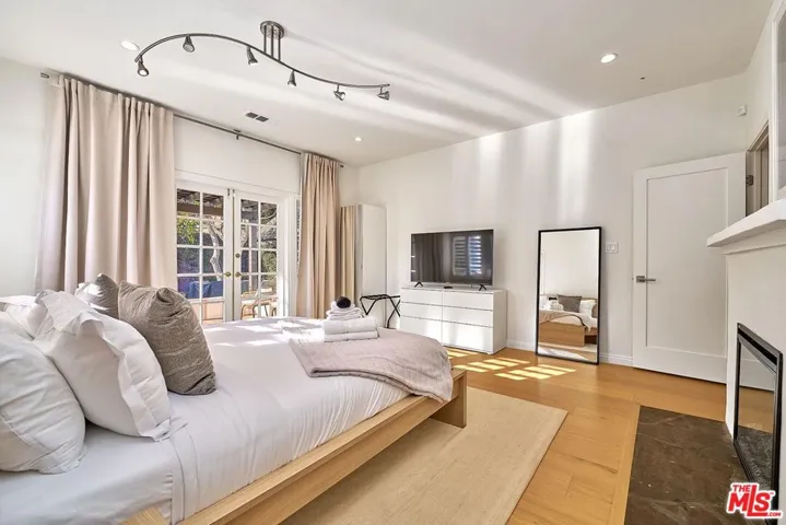 749 S Citrus Avenue, Los Angeles, California 90036