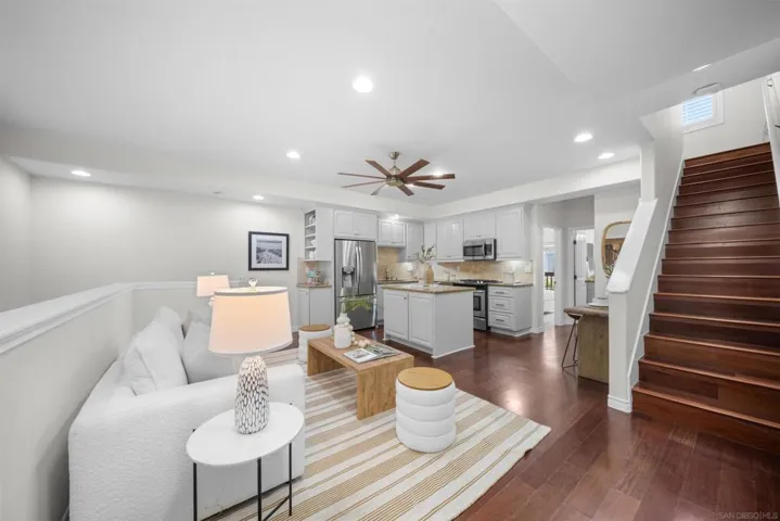 1927 Felspar, San Diego, California 92109