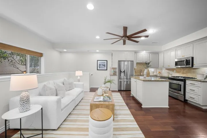 1927 Felspar, San Diego, California 92109
