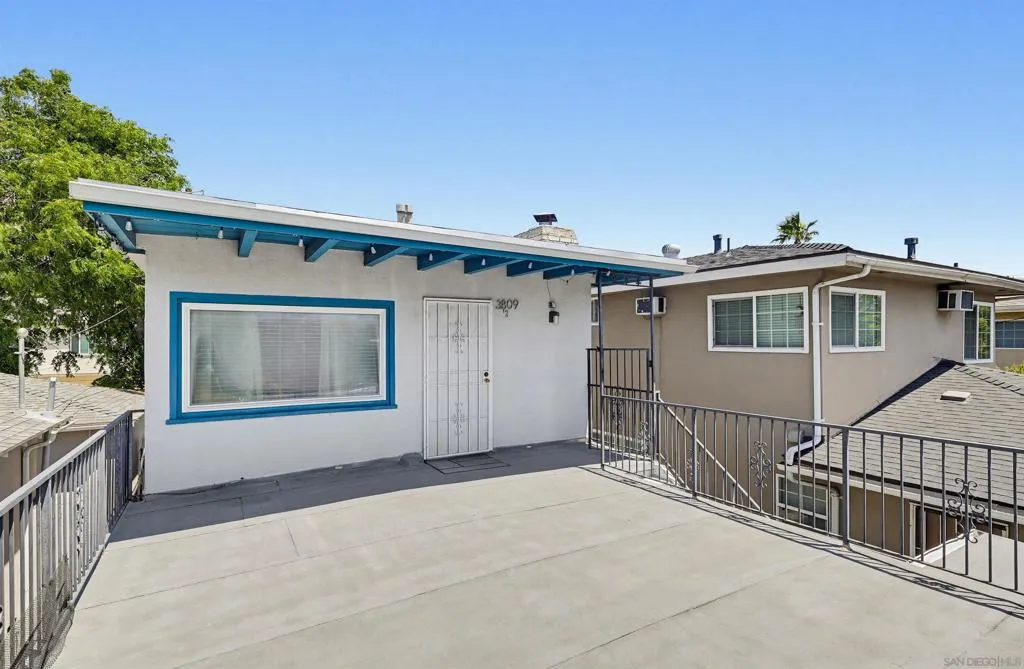 3809 W Chandler Blvd, Burbank, California 91505 — photo 5