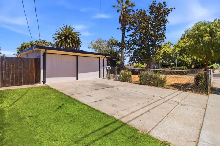 1827 Stevens Avenue, East Palo Alto, California 94303