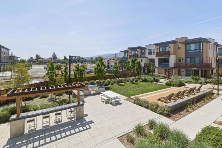 15506 Sackett Court, Los Gatos, California 95032