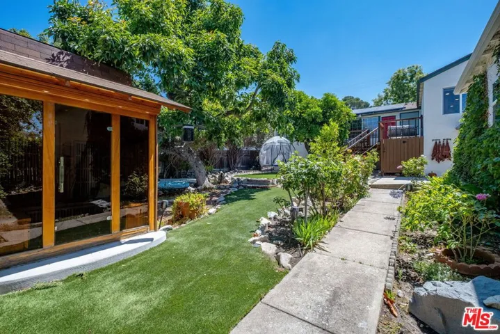 10405 Hillhaven Avenue, Los Angeles, California 91042