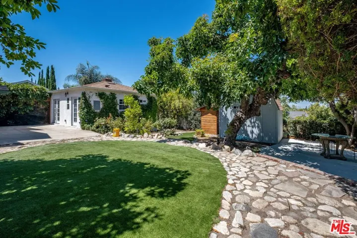 10405 Hillhaven Avenue, Los Angeles, California 91042