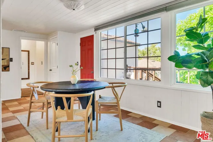 10405 Hillhaven Avenue, Los Angeles, California 91042