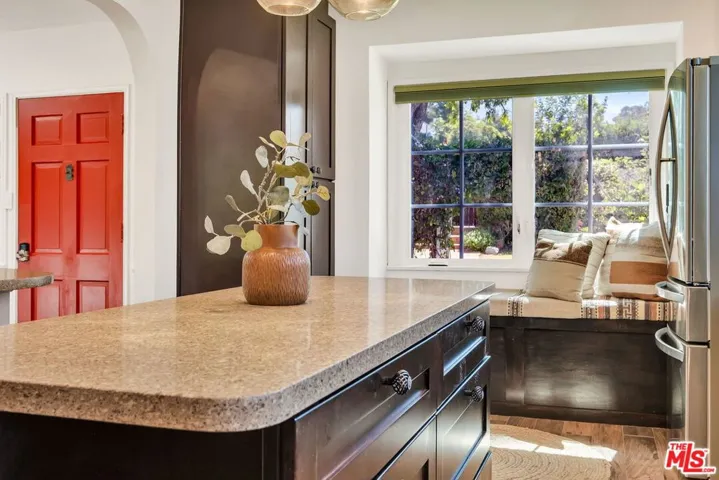 10405 Hillhaven Avenue, Los Angeles, California 91042