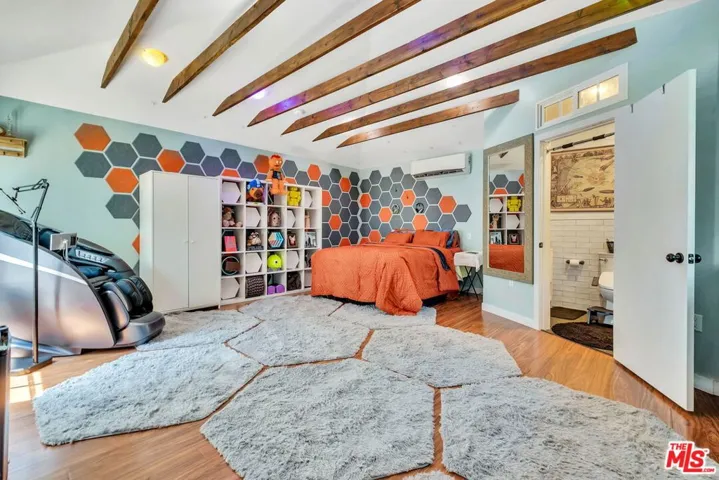 10405 Hillhaven Avenue, Los Angeles, California 91042